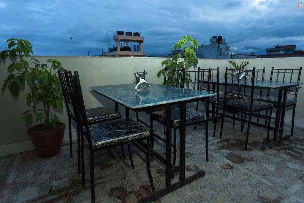 Kathmandu Home Stay & Hostel エクステリア 写真